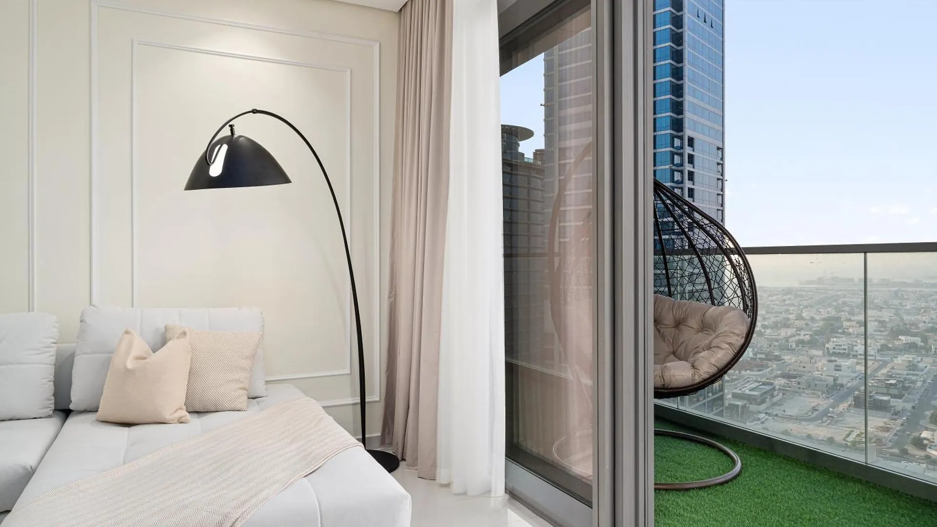 Burj Khalifa Infinity Pool 2Br Sea & City View Dubai Apartment