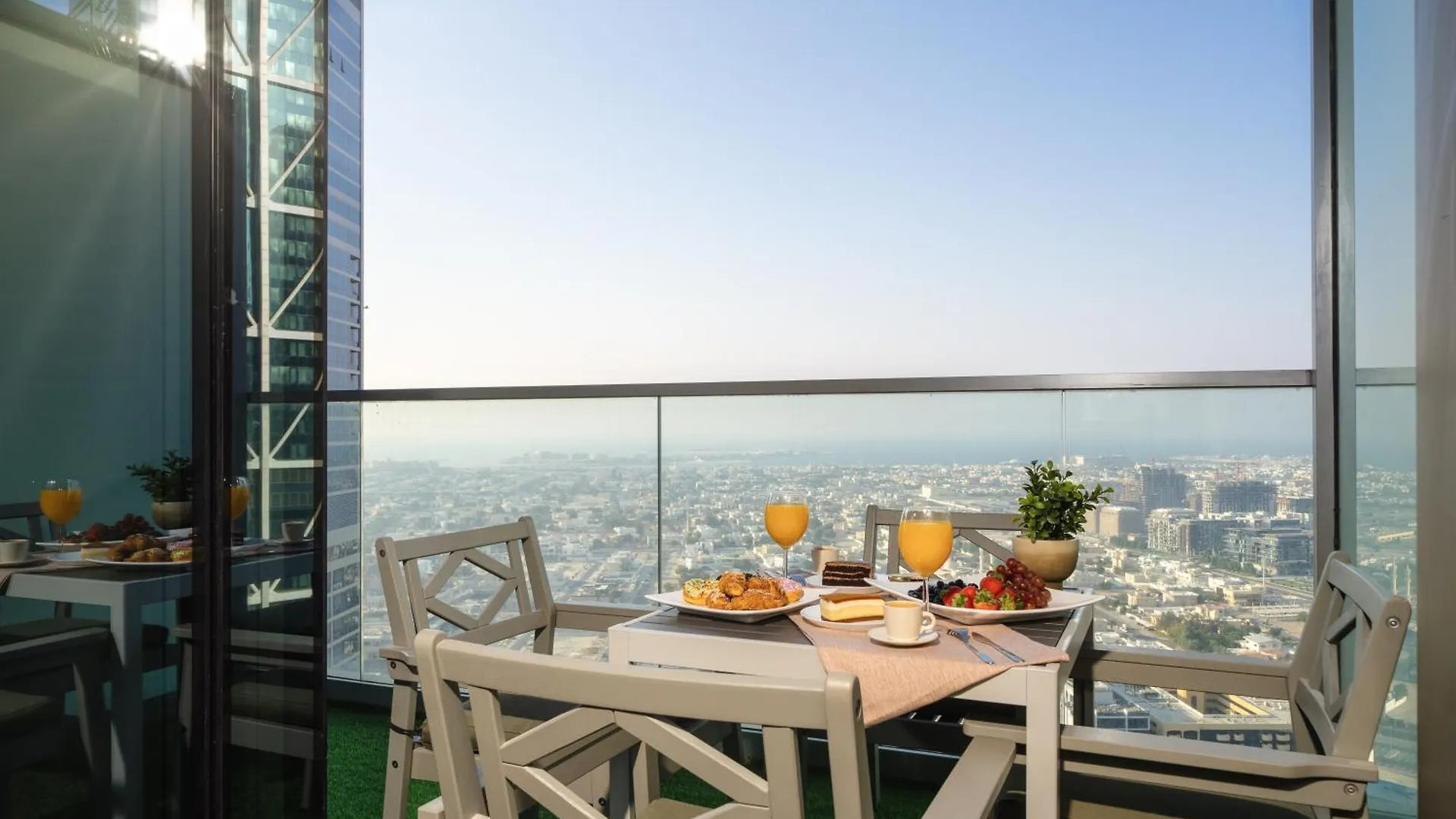 Burj Khalifa Infinity Pool 2Br Sea & City View Dubai 0*,  United Arab Emirates